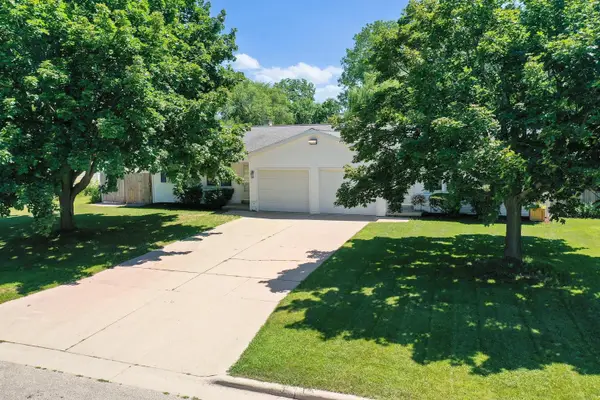 3641 East River Drive, GREEN BAY, WI 54301-1103