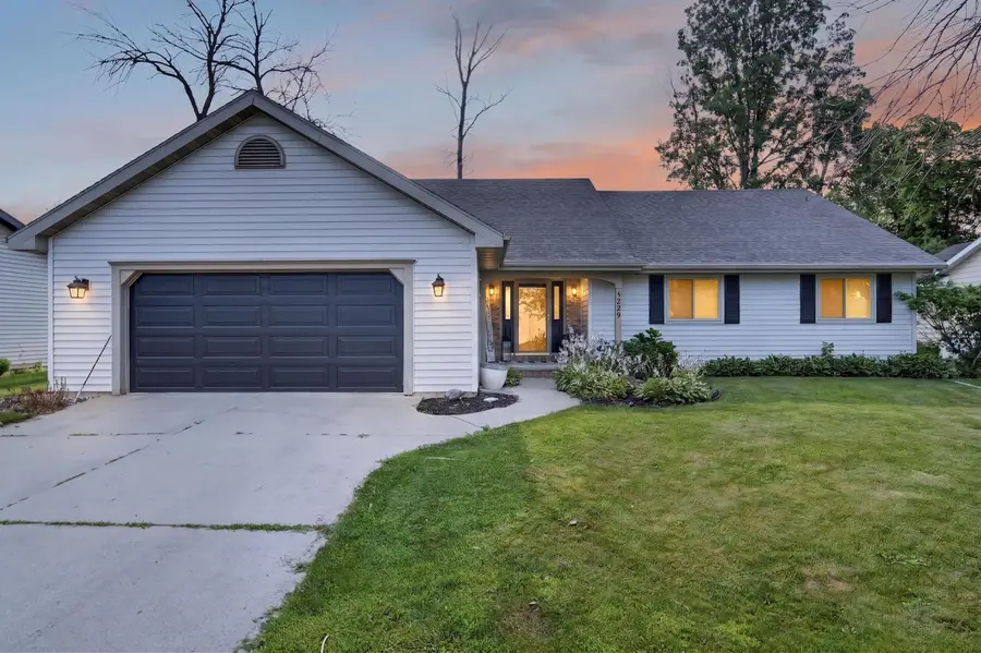 1229 Appleton Street, Menasha, WI 54952 - #2