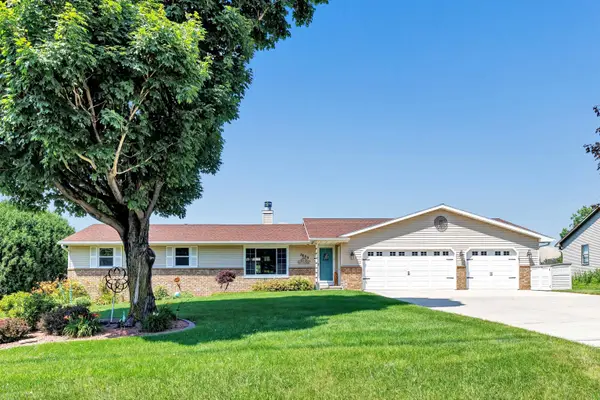 3659 Van Laanen Road, GREEN BAY, WI 54311-7227