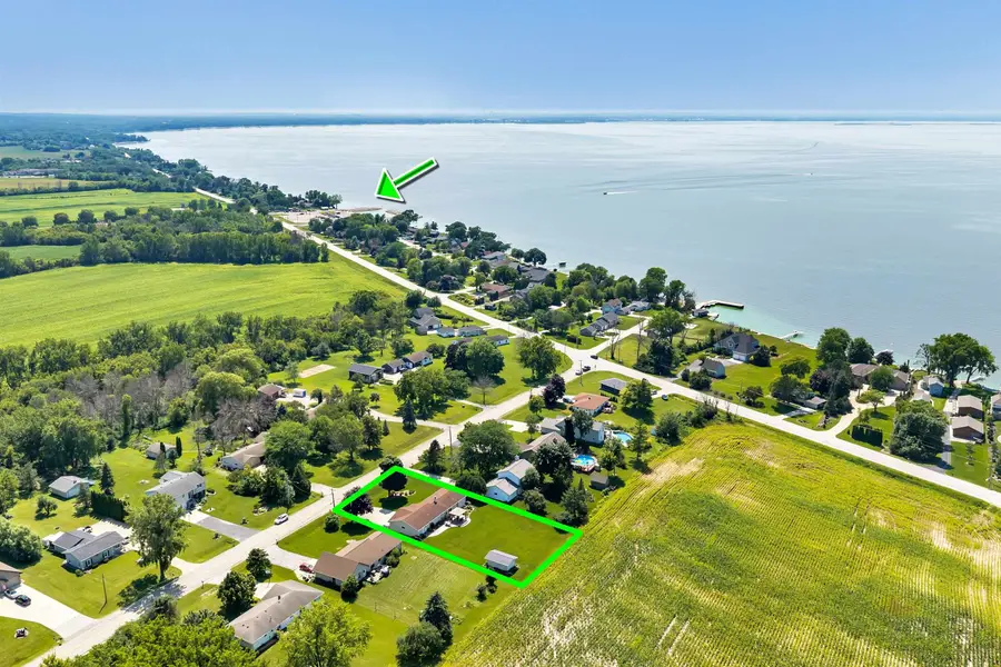 3659 Van Laanen Road, Green Bay, WI 54311-7227 - #2