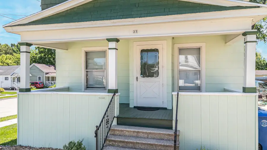 23 E Melvin Avenue, Oshkosh, WI 54901 - #3