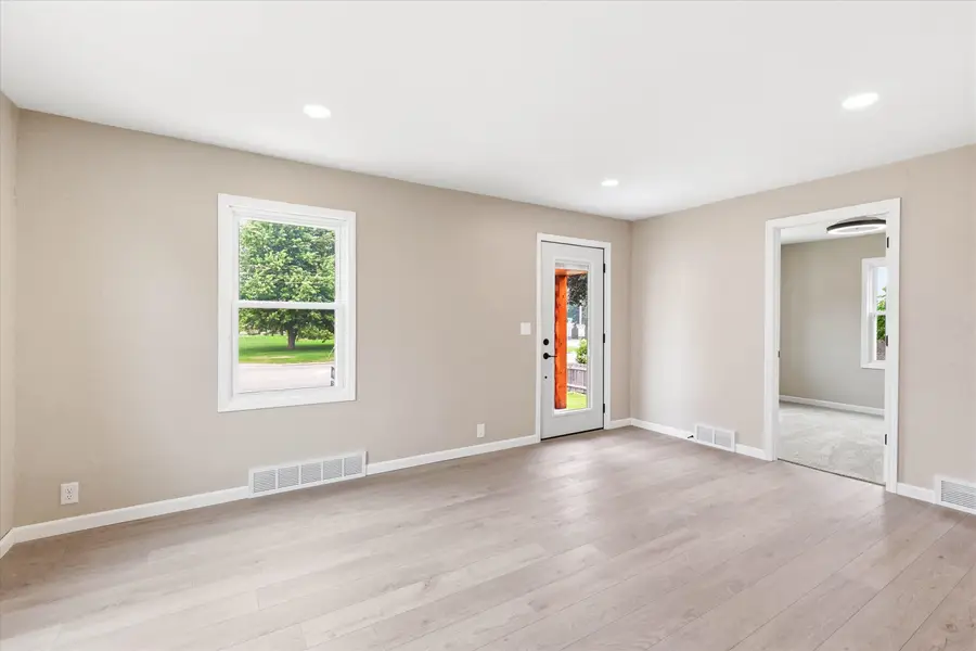 W2933 State Hwy 54, Seymour, WI 54165 - #2