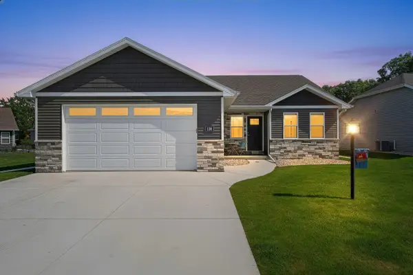 130 Golf Course Drive, WRIGHTSTOWN, WI 54180