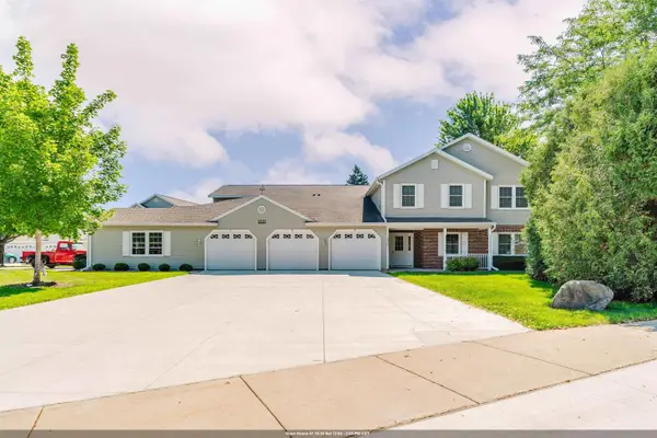 2520 Village Lane #A, OSHKOSH, WI 54904-8357