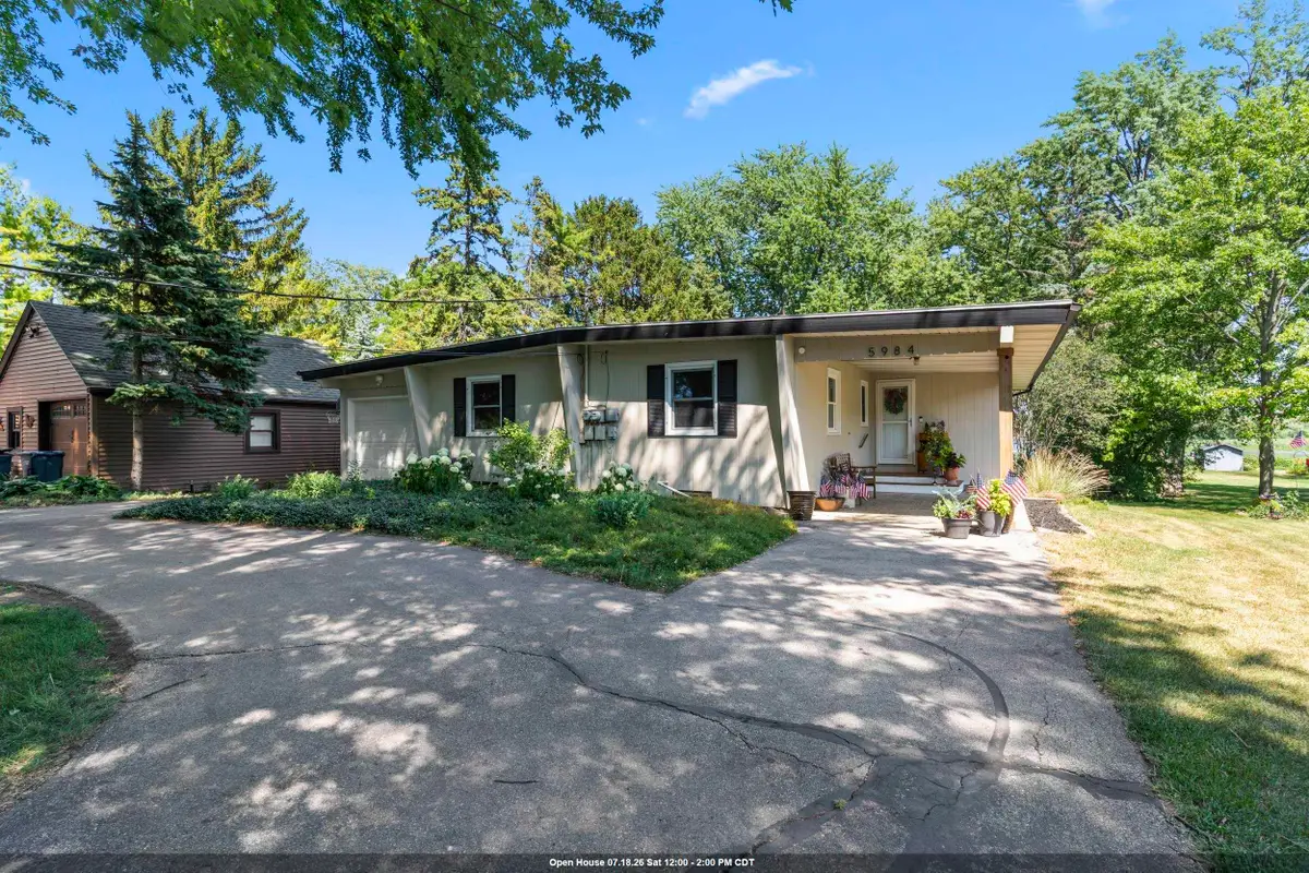 5984 Lake Road, Oshkosh, WI 54902 - #1