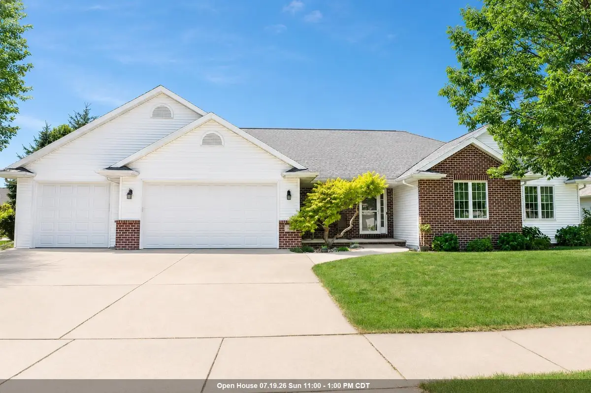 4801 N Benview Court, Appleton, WI 54913-9313 - #1