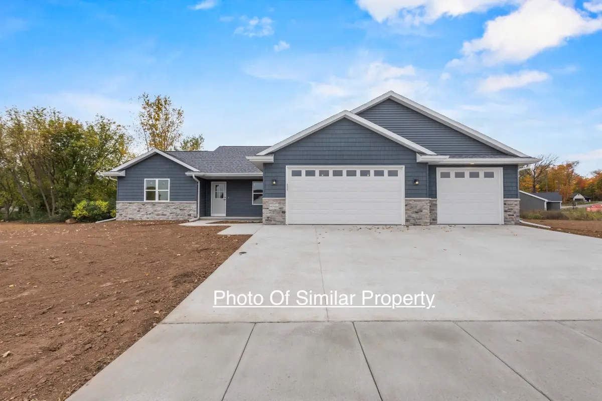 2677 Vanderbilt Drive, Neenah, WI 54956 - #1