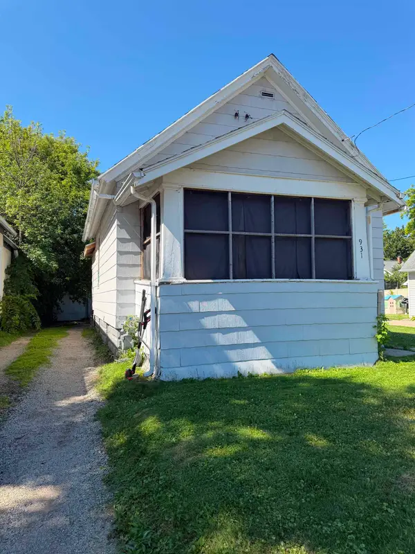 931 Shawano Avenue, GREEN BAY, WI 54303