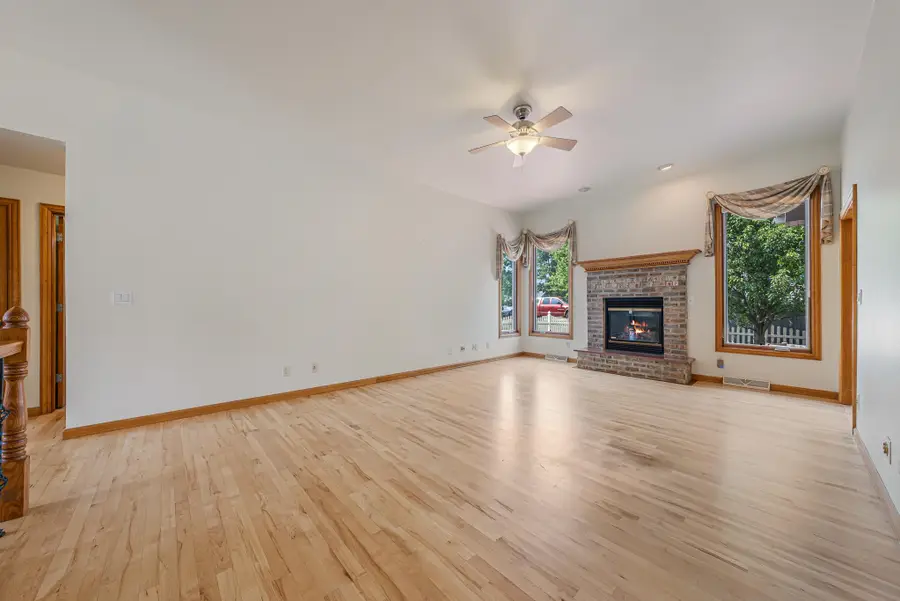 715 Jennifer Court, Omro, WI 54963 - #3