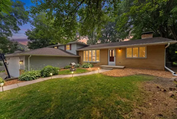 2596 Deckner Avenue, GREEN BAY, WI 54302-4928
