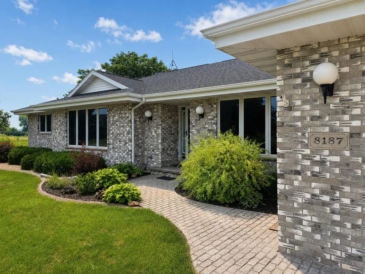 8187 Lehrer Lane, Neenah, WI 54956 - #1