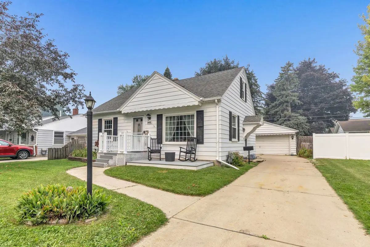 1033 Royal Boulevard, Green Bay, WI 54303 - #1