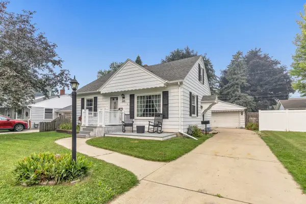 1033 Royal Boulevard, GREEN BAY, WI 54303