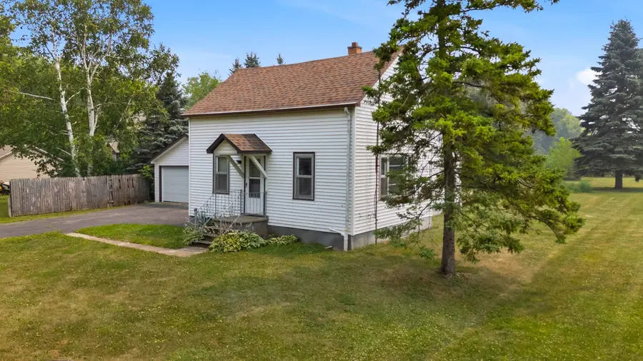 1041 Black Wolf Avenue, Oshkosh, WI 54902-9165 - #2