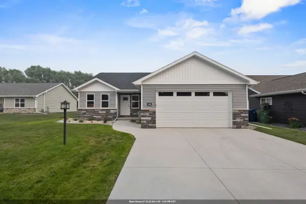 160 Golf Course Drive, WRIGHTSTOWN, WI 54180