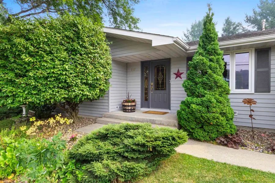 212 Madison Street, Oconto, WI 54153 - #2
