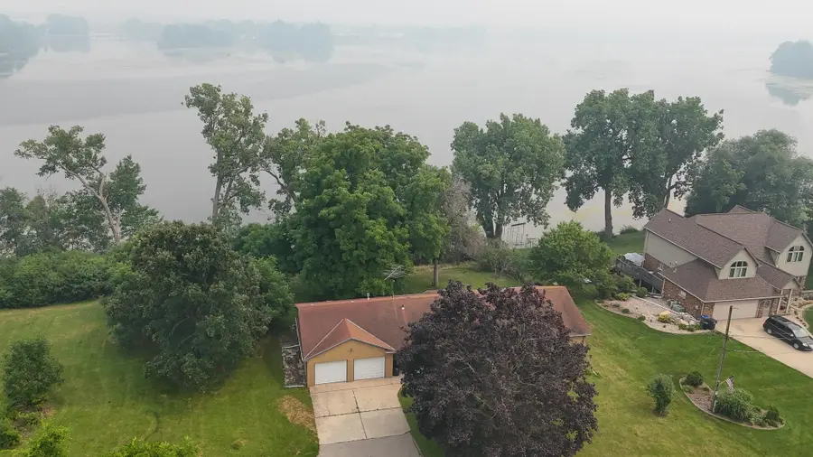 853 Neff Court, Neenah, WI 54956 - #2