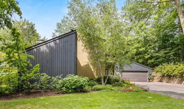 W3895 Highview Drive, APPLETON, WI 54913