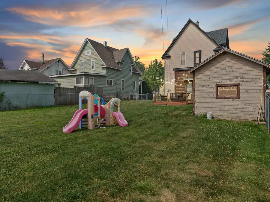 407 Walker Street, Fond Du Lac, WI 54935 - #2