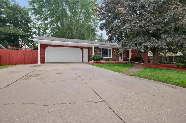 511 S Superior Road, GREEN BAY, WI 54311-7558