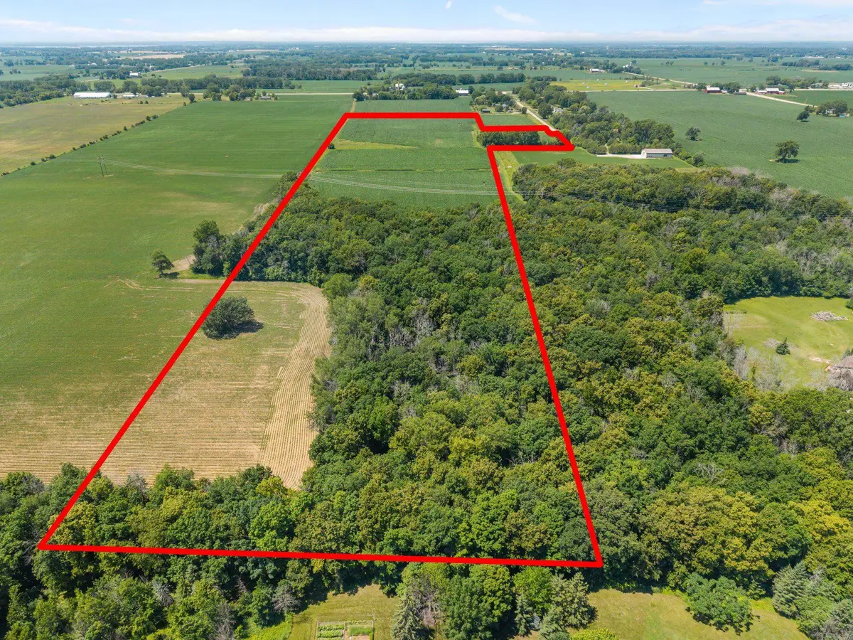 2801 Kellett Road, Neenah, WI 54956 - #1