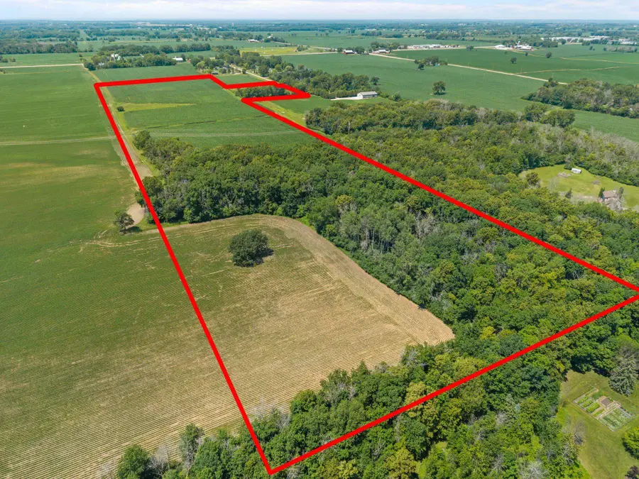 2801 Kellett Road, Neenah, WI 54956 - #2