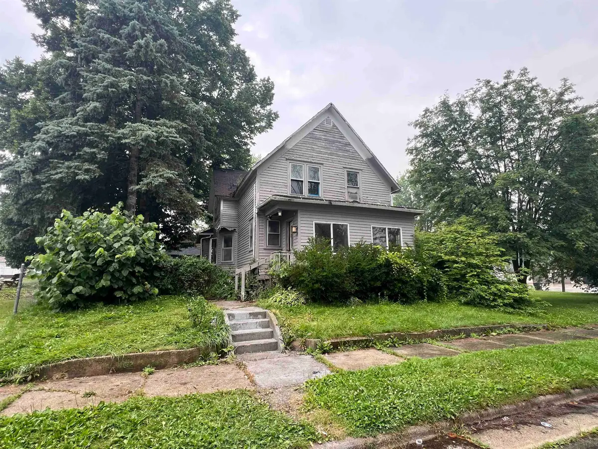 511 Frank Avenue, Algoma, WI 54201 - #1