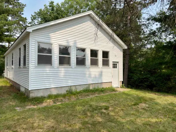 N10060 Parkway Road, CRIVITZ, WI 54114