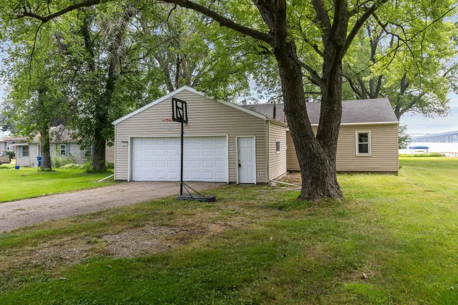 1583 Butte Des Morts Beach Road, Neenah, WI 54956-1409 - #3