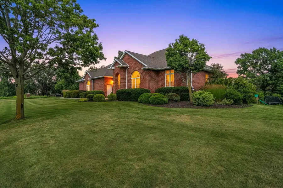 2864 Woodhaven Circle, De Pere, WI 54115 - #3