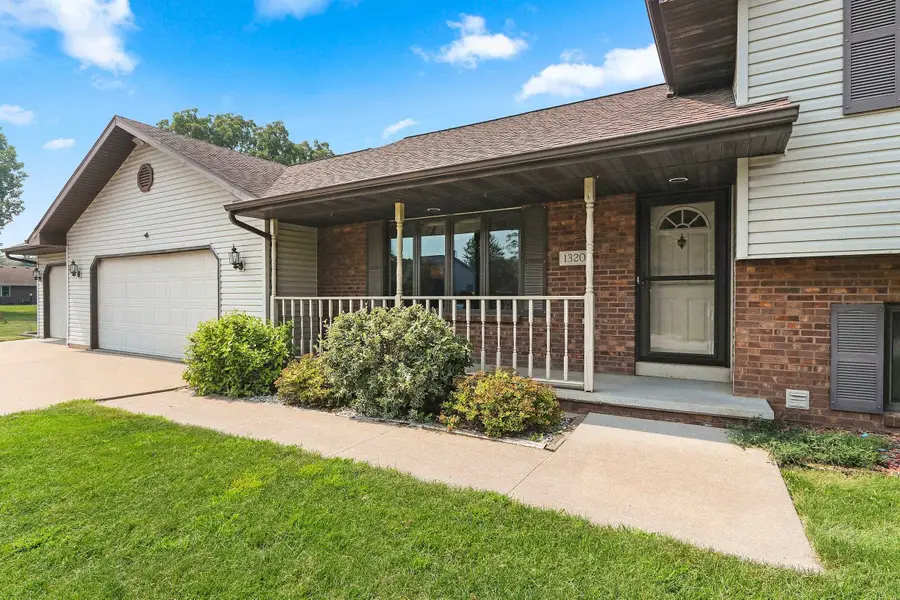 1320 Orchard Court, Neenah, WI 54956 - #3