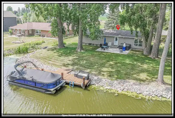 6752 Lee Harbor Lane, OSHKOSH, WI 54902-9106