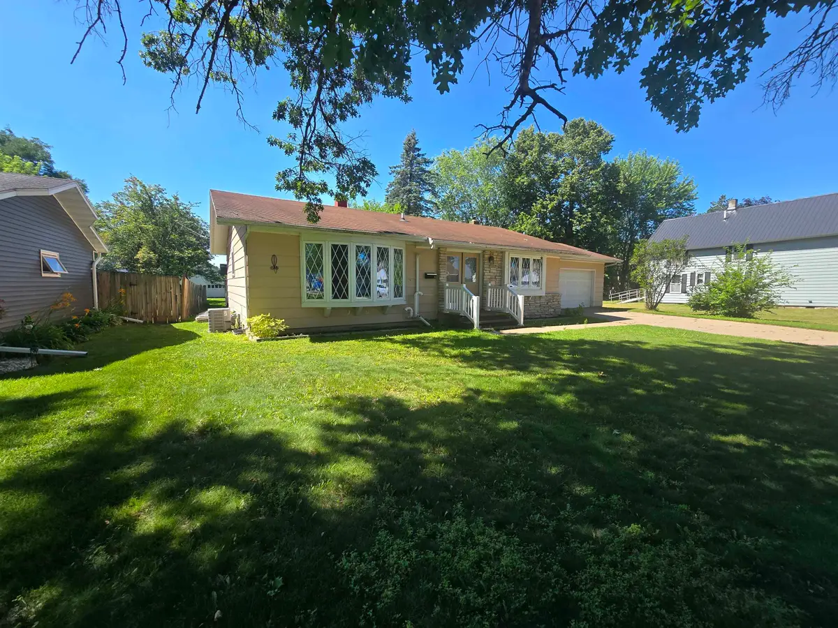 614 W 1st Street, Shawano, WI 54166-1908 - #1