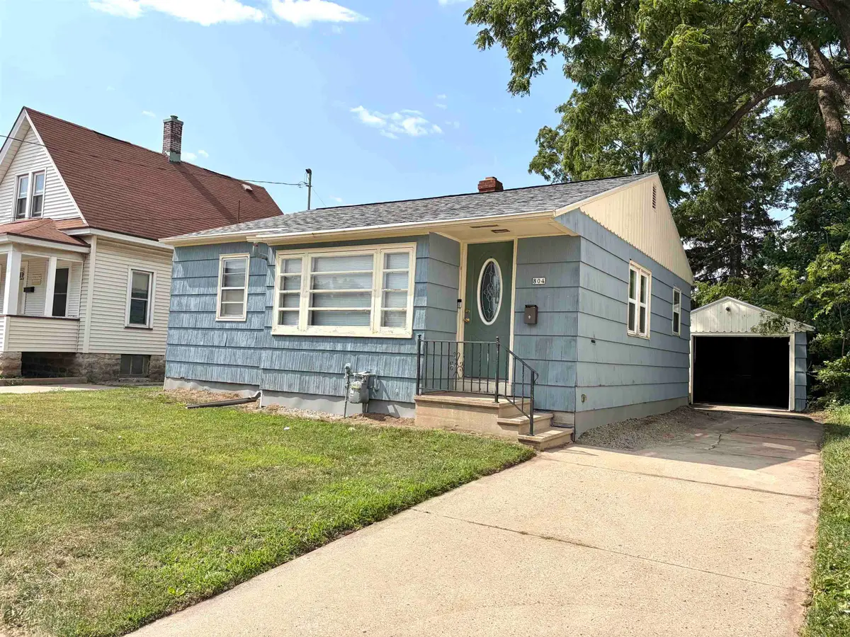 804 John Avenue, Oshkosh, WI 54901-3610 - #1