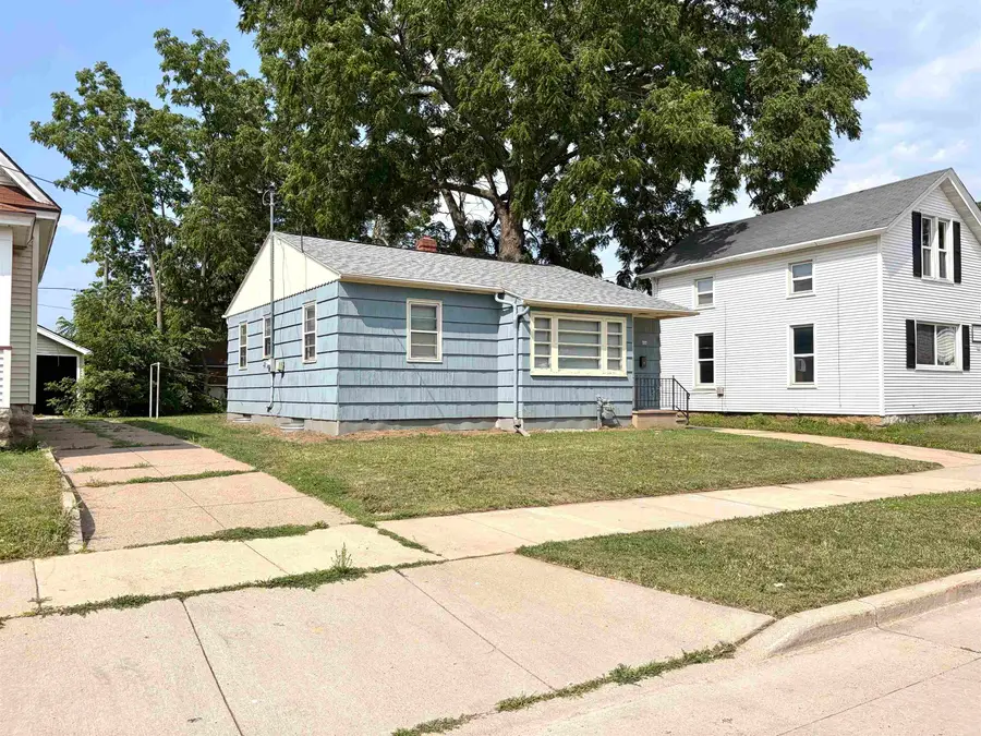 804 John Avenue, Oshkosh, WI 54901-3610 - #2
