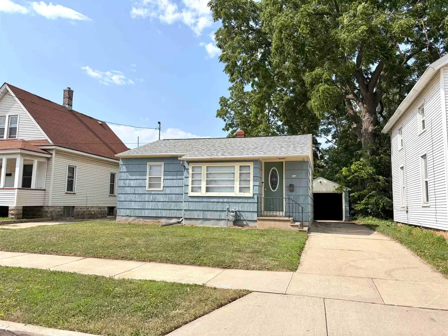 804 John Avenue, Oshkosh, WI 54901-3610 - #3