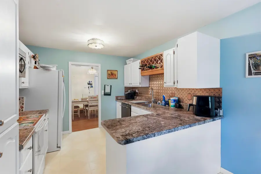 2366 Wisconsin Street, Oshkosh, WI 54901 - #3