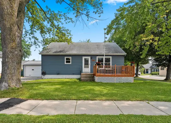 812 9th Street, GREEN BAY, WI 54304-3552