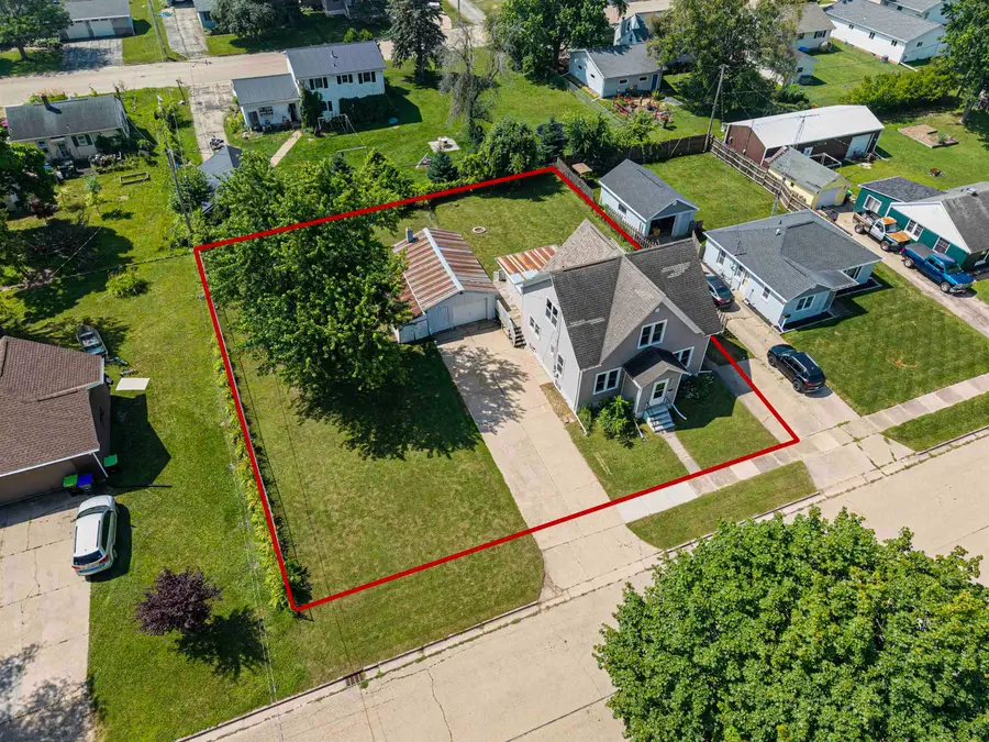 524 Bruce Street, New London, WI 54961 - #3