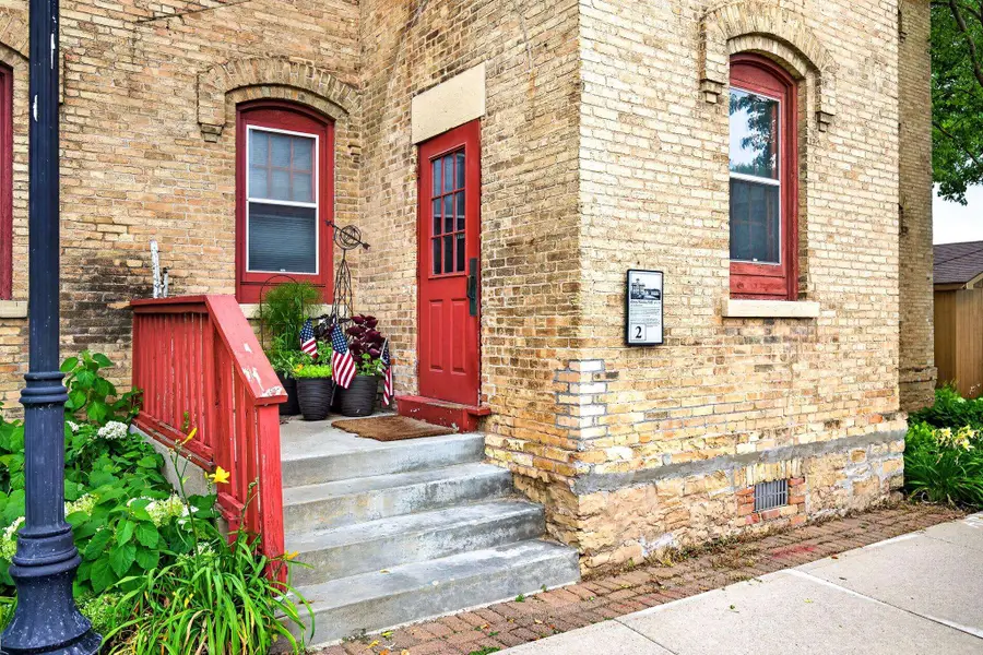 251 E Main Street #303, Omro, WI 54963-1400 - #3