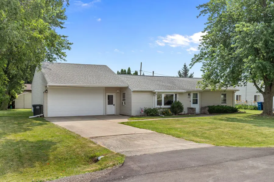 1439 Lilly Street, Menasha, WI 54952 - #3