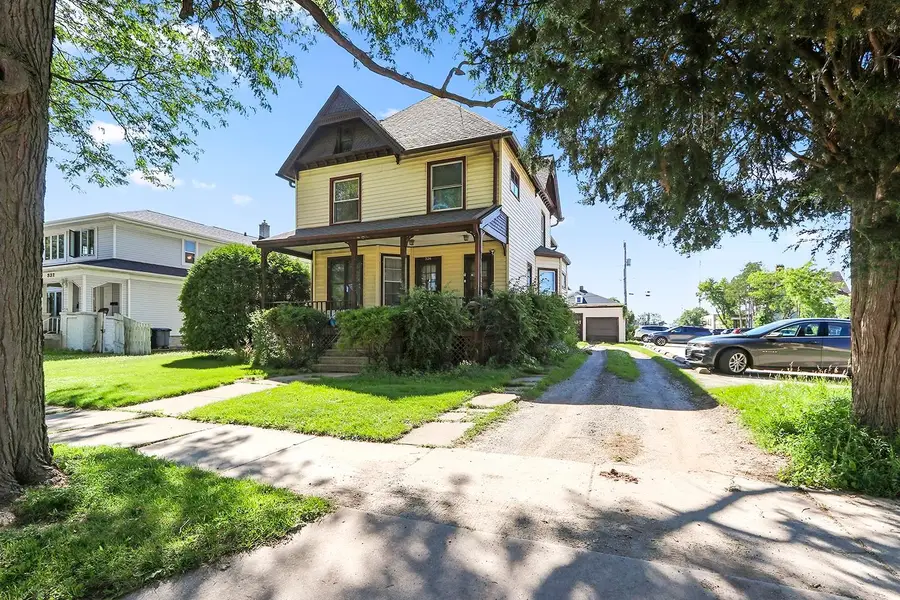324 S Madison Street, Green Bay, WI 54301 - #2