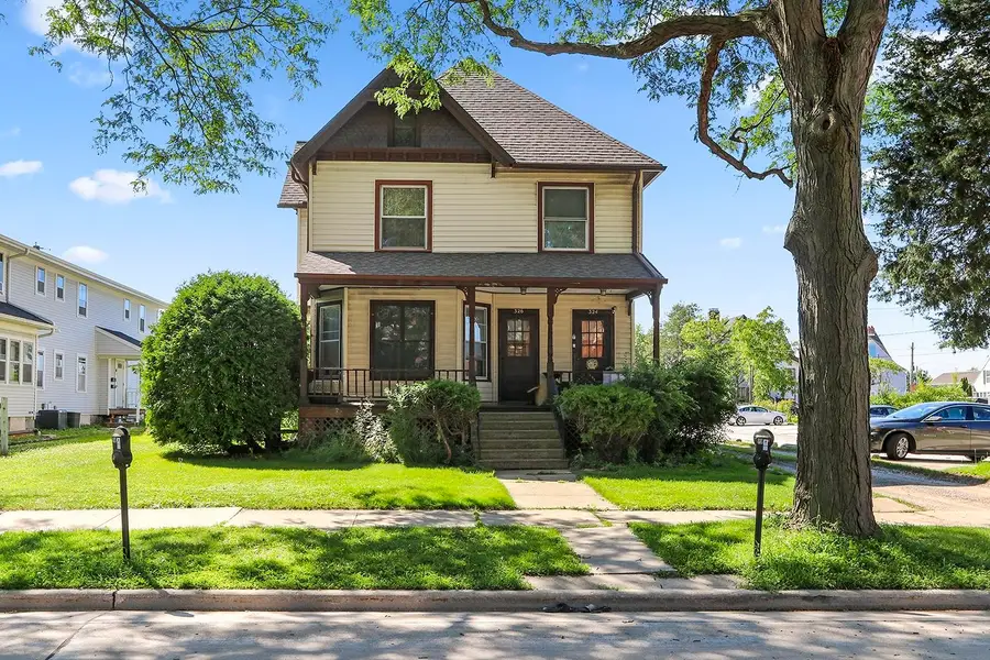 324 S Madison Street, Green Bay, WI 54301 - #3