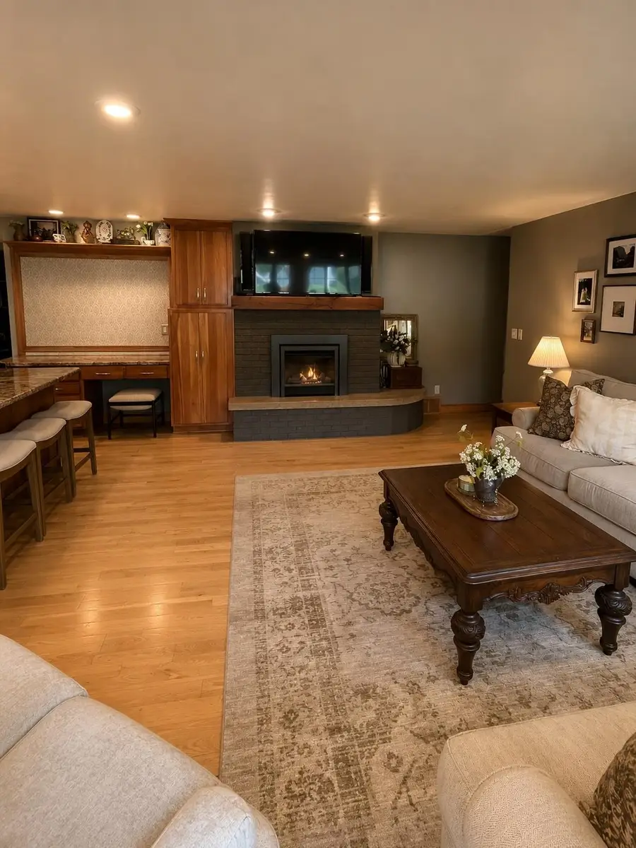 826 Green Street, Seymour, WI 54165-1614 - #3