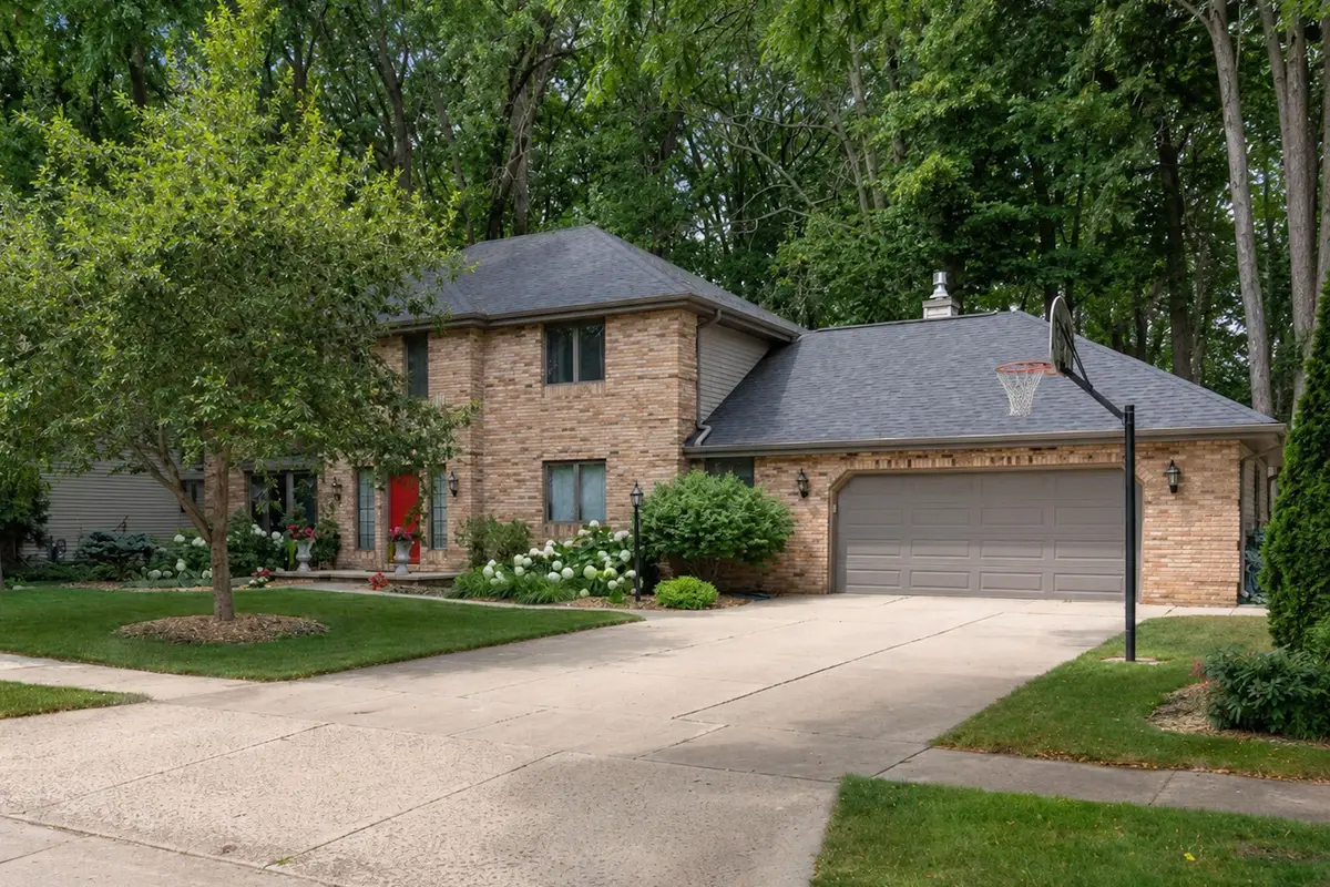 1511 S Rebecca Lane, Appleton, WI 54915 - #1