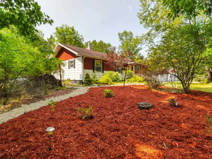 N7812 Right Of Way Road, Crivitz, WI 54114 - #3