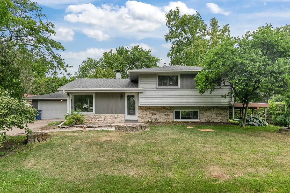 1655 S Park Avenue, Neenah, WI 54956 - #1
