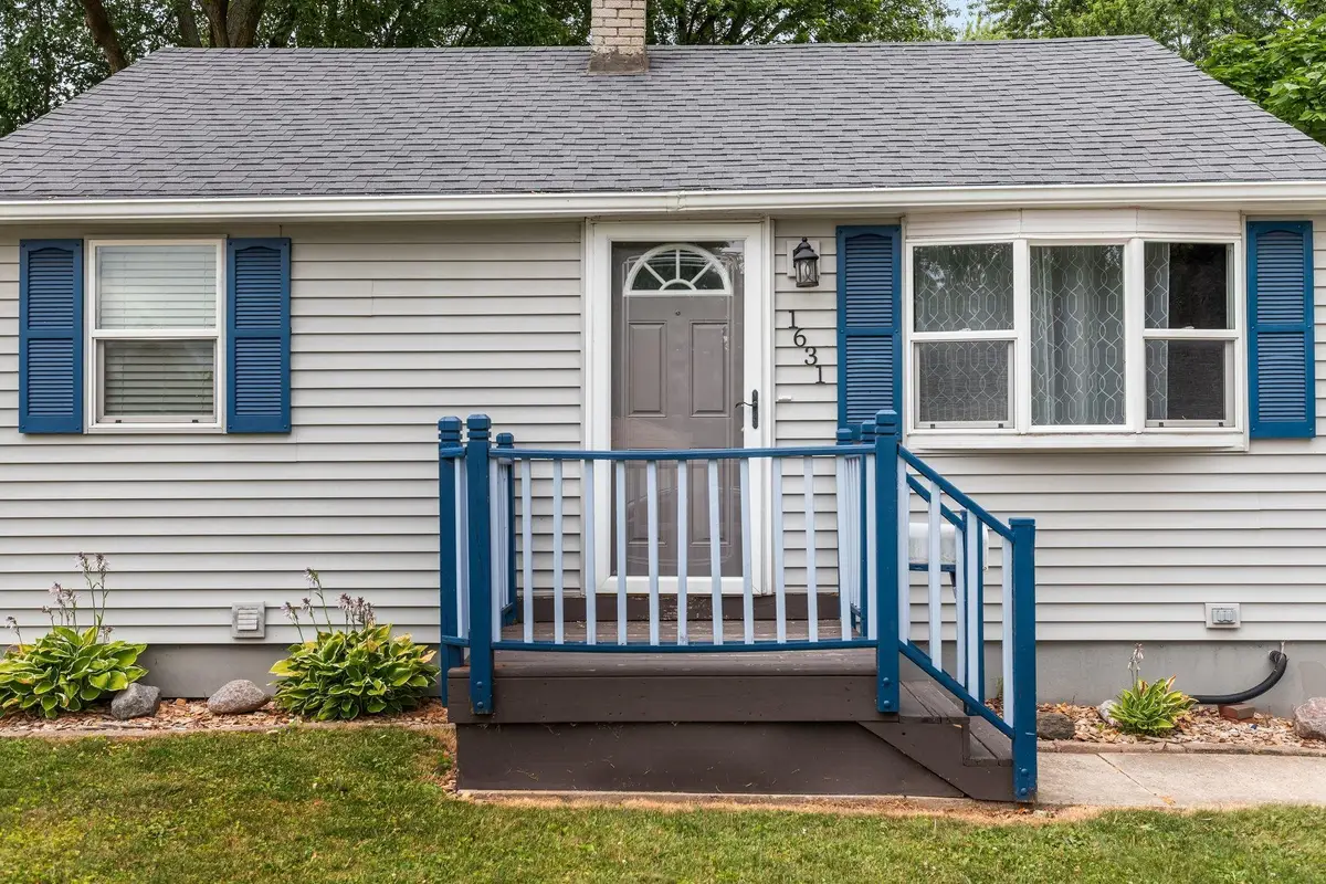 1631 N Wilmer Street, Appleton, WI 54911-4046 - #1
