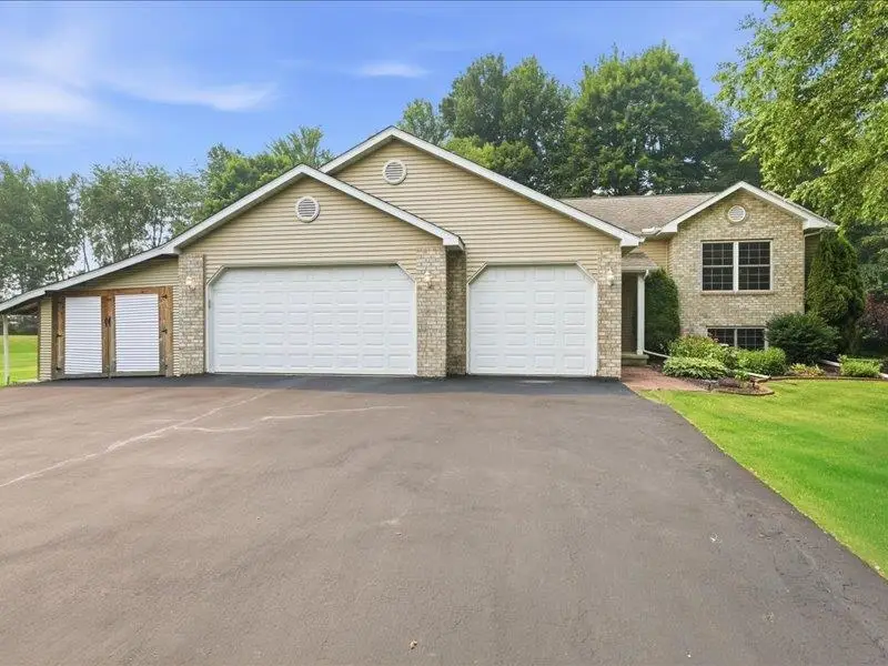 3225 S 26th Street, Manitowoc, WI 54220 - #1
