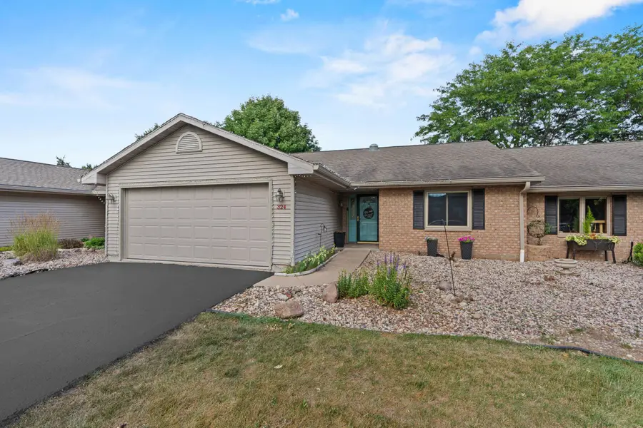 324 N Westhaven Drive, Oshkosh, WI 54904-7435 - #2